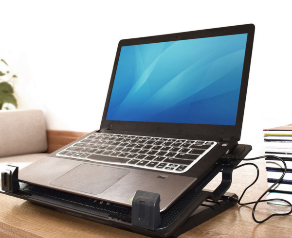 ACT Laptopstandaard, met ventilator, hoogte verstelbaar in 5 standen, 2-poorts hub